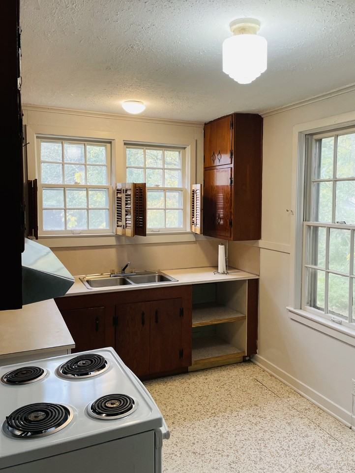 2301 34th Ave #NA - Photo 2 of 10