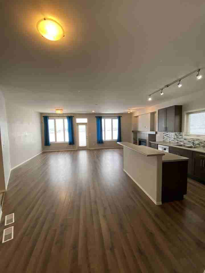 31 Abbeydale Cres - Photo 3 of 18