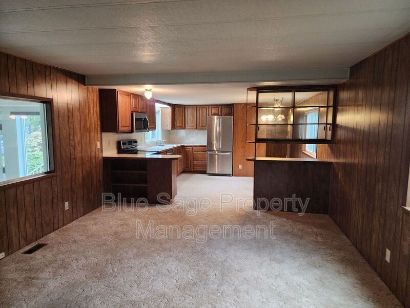 241 Evans Rd - Photo 3 of 33