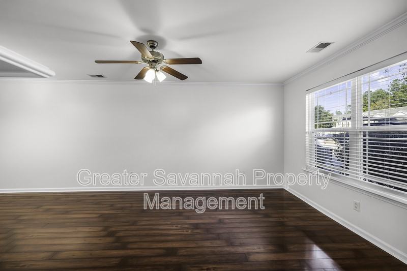 70 Winter Lake Cir - Photo 3 of 37