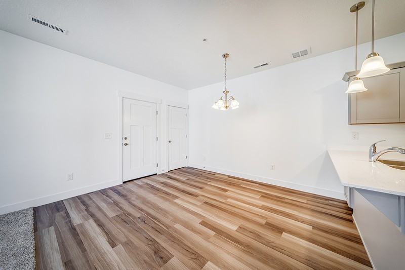 1093 Nw #1KK203 - Photo 6 of 40