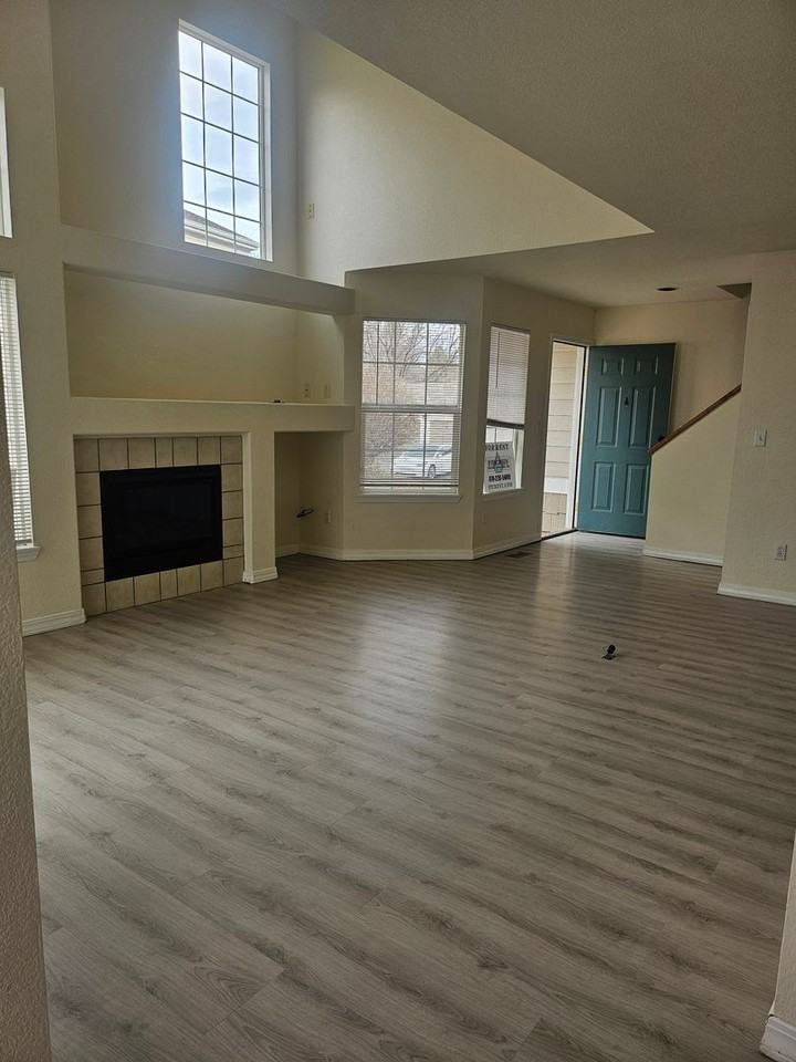 2602 Timberwood Dr - Photo 5 of 45