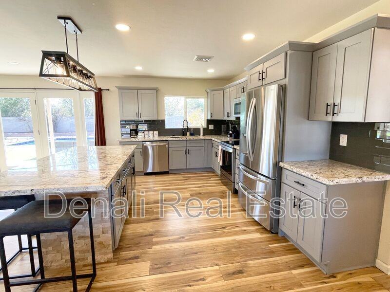 6016 E Baker St - Photo 3 of 42