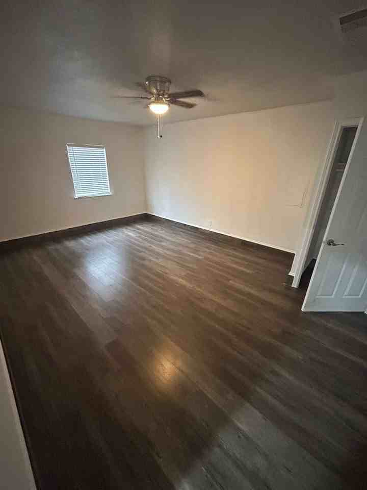 2905 Spring Brook Dr - Photo 5 of 27