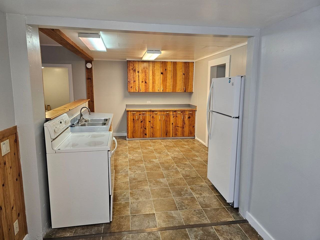 2112 3rd St - Photo 5 of 13