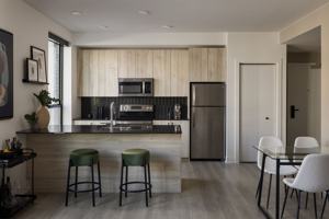 featured image of 1025 E Armour Blvd