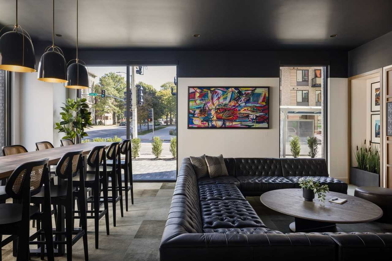 Senate at The Crosswalks - Photo 6 of 50