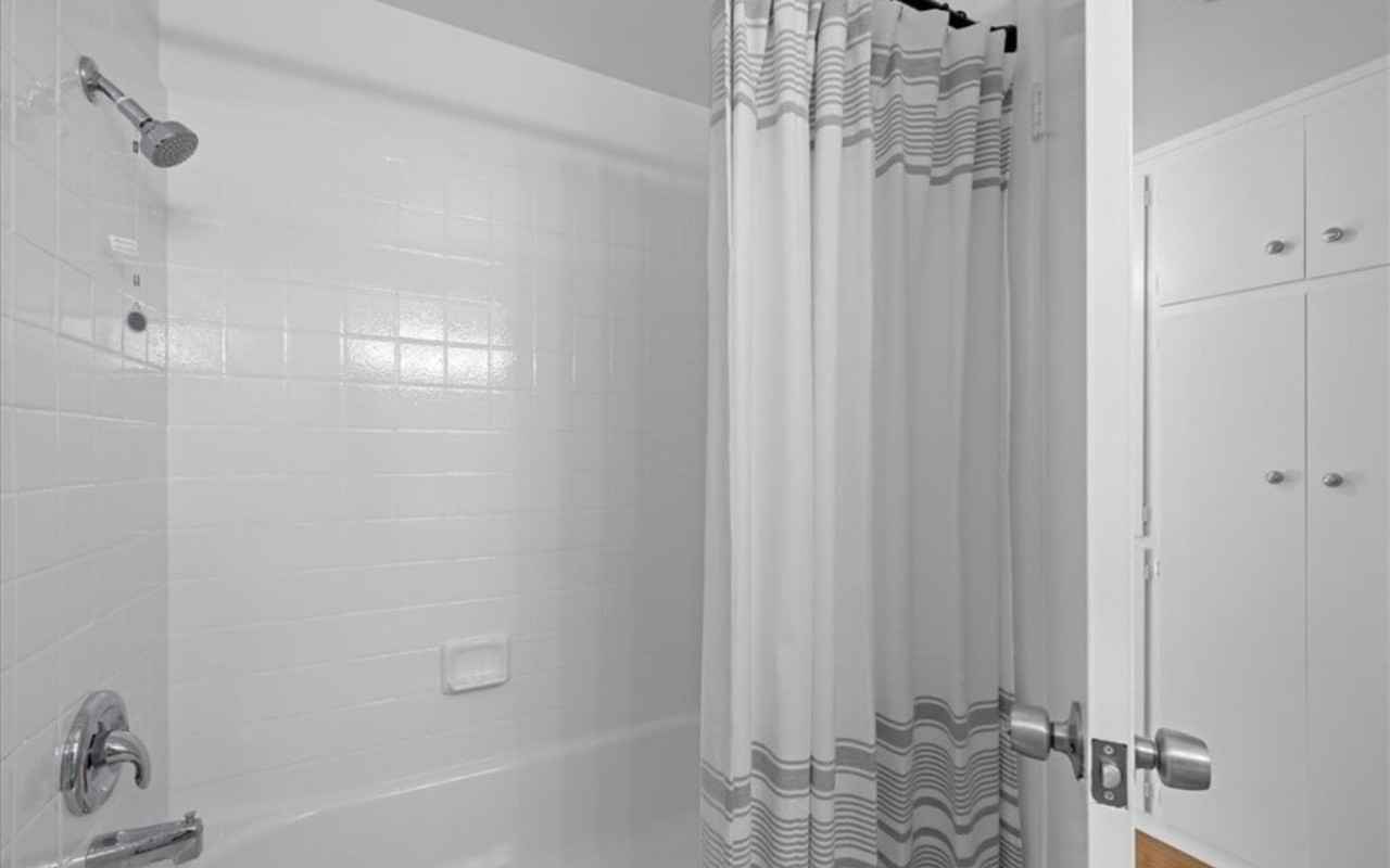 W 170th St - Photo 5 of 8