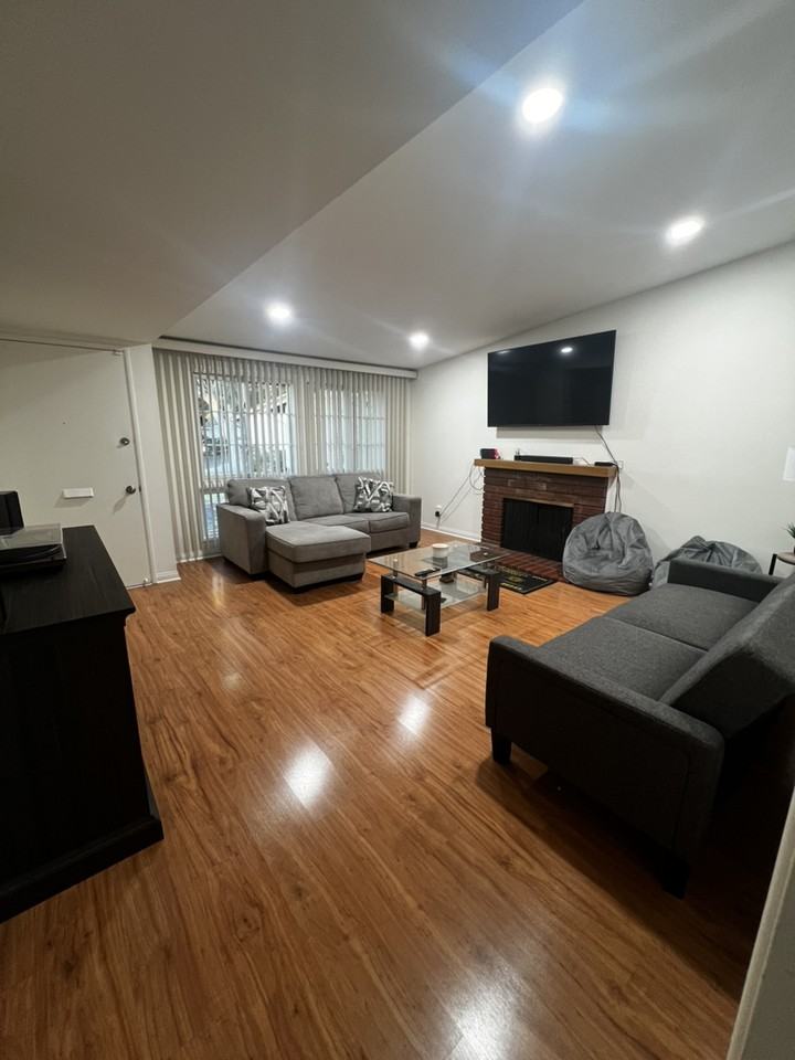 W 170th St - Photo 2 of 8