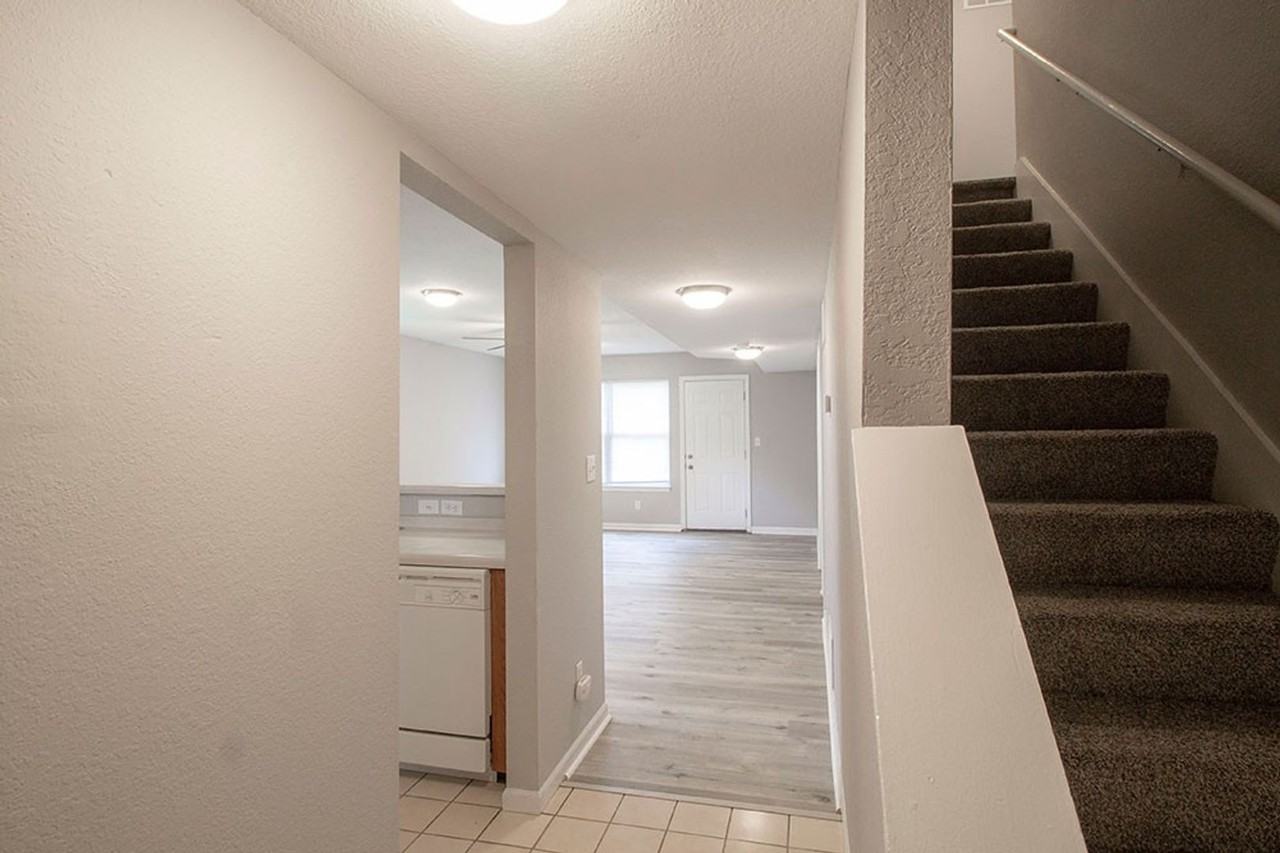 5308 Godas Cir - Photo 3 of 37