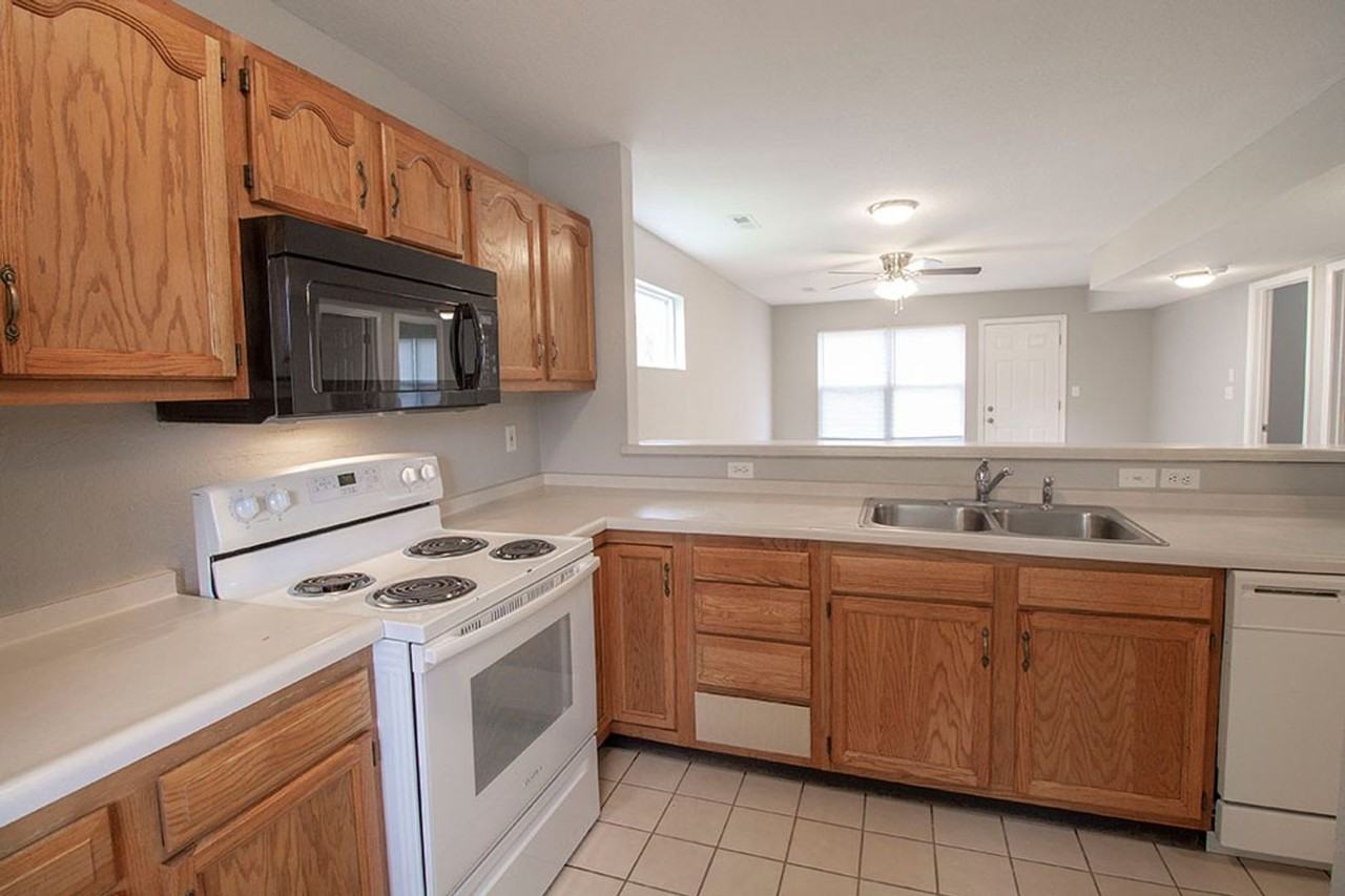 5308 Godas Cir - Photo 5 of 37