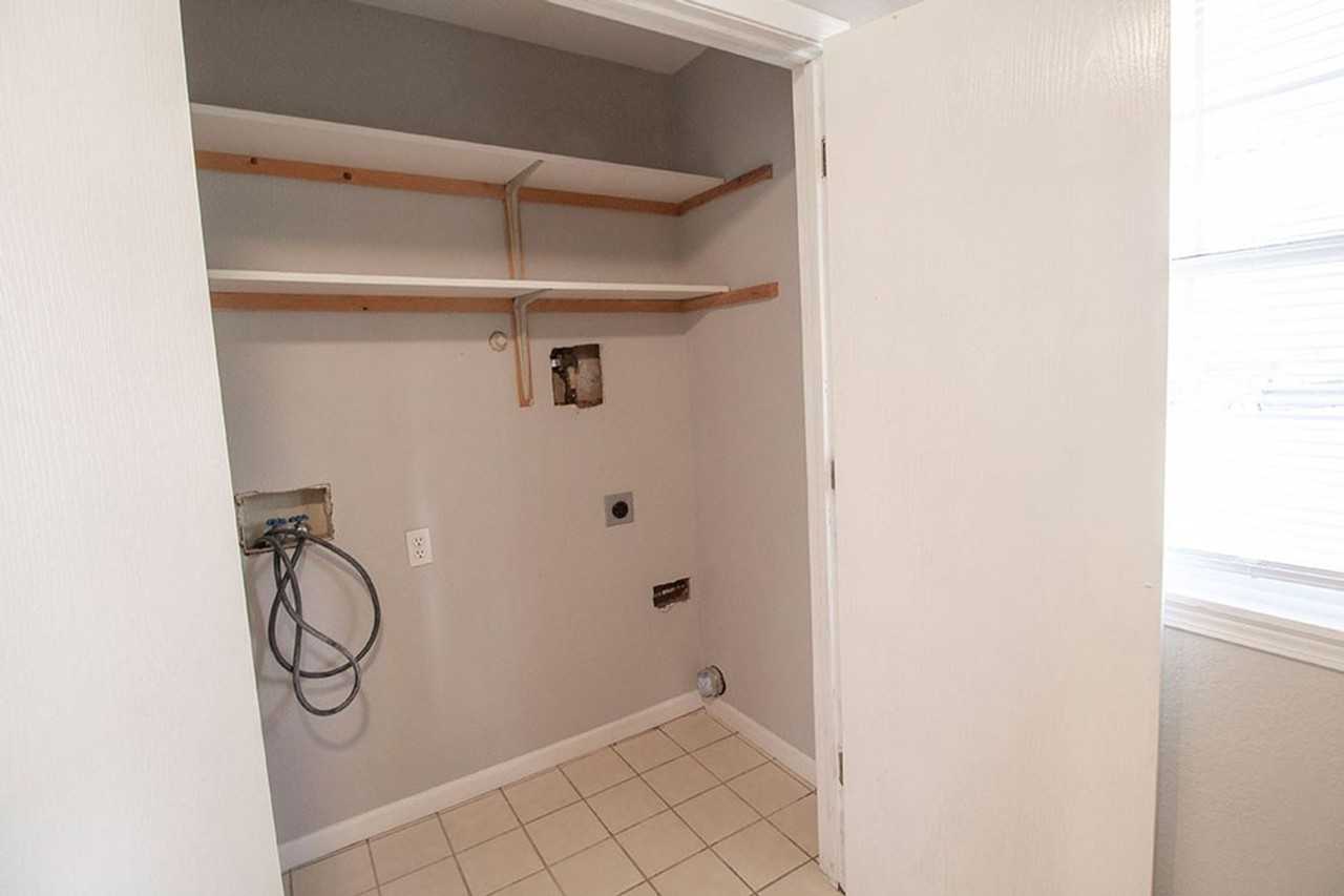 5308 Godas Cir - Photo 6 of 37