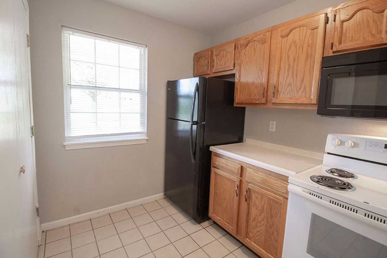 5308 Godas Cir - Photo 7 of 37