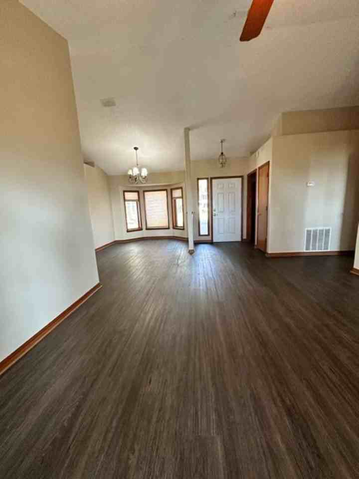 1276 Quattlefield Ln - Photo 5 of 21