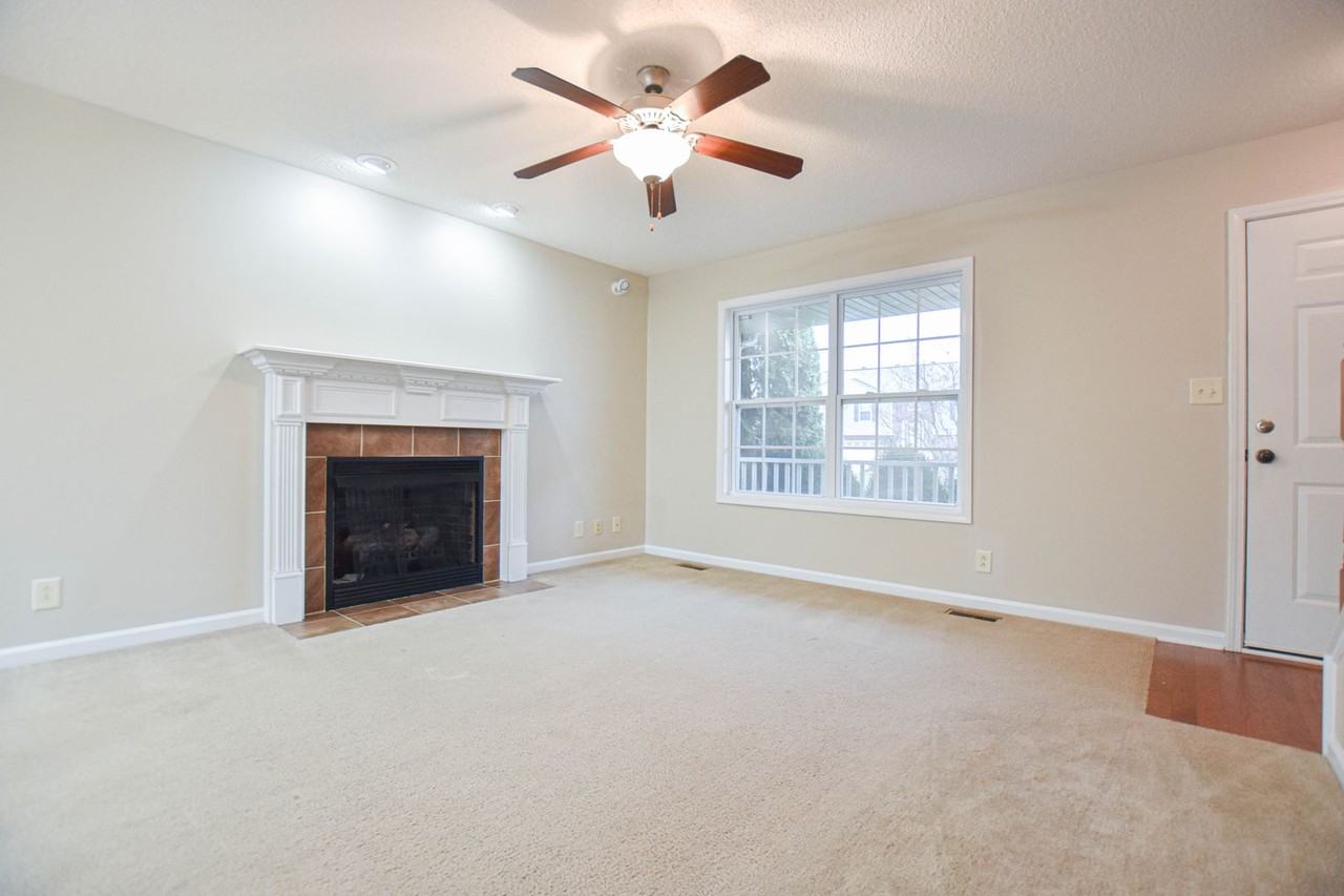 3414 Bradfield Dr - Photo 3 of 25