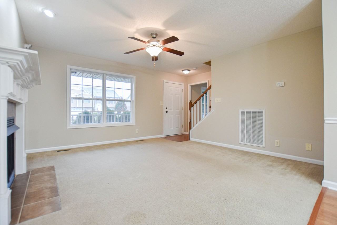 3414 Bradfield Dr - Photo 5 of 25