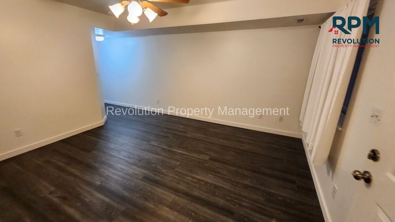 205 E 2350 N - Photo 2 of 12