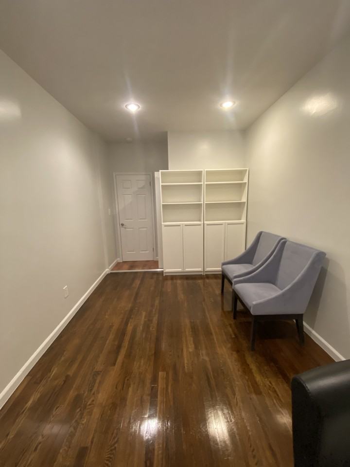 211 Avenue U 2f - Photo 2 of 10