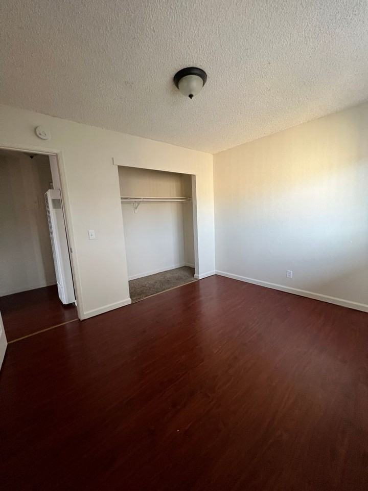1575 Olive Ave #20 - Photo 6 of 12