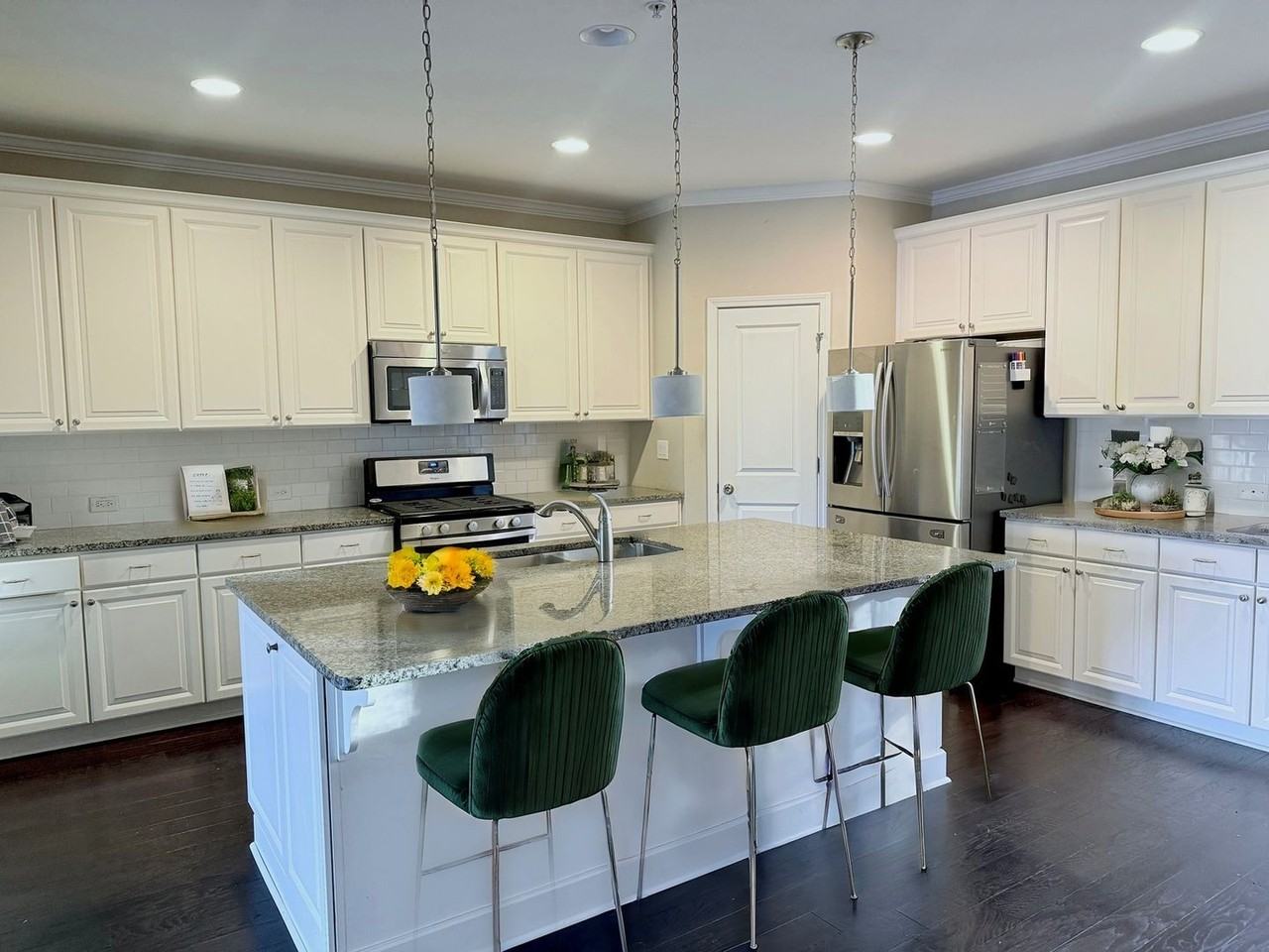 546 Micayne Cir Se - Photo 5 of 18