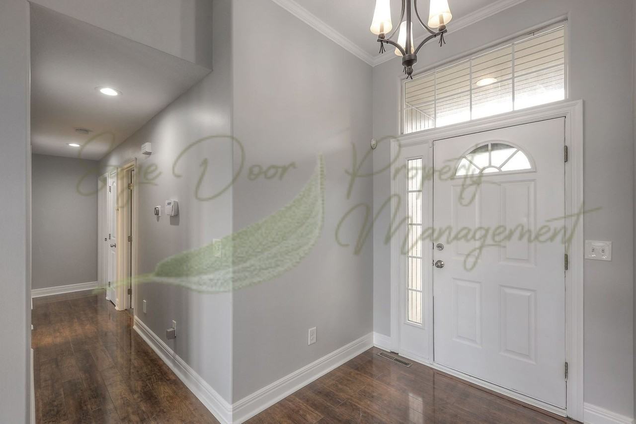 504 Nw Whitney Dr - Photo 5 of 50