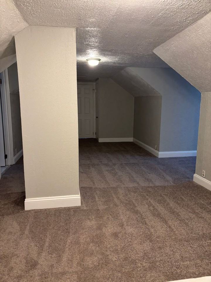 3413 W Michigan St - Photo 5 of 5