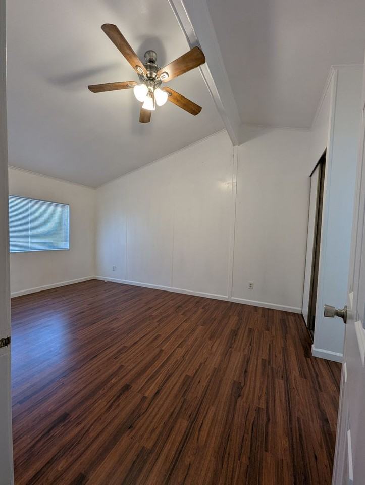 21811 69th St - Photo 5 of 18