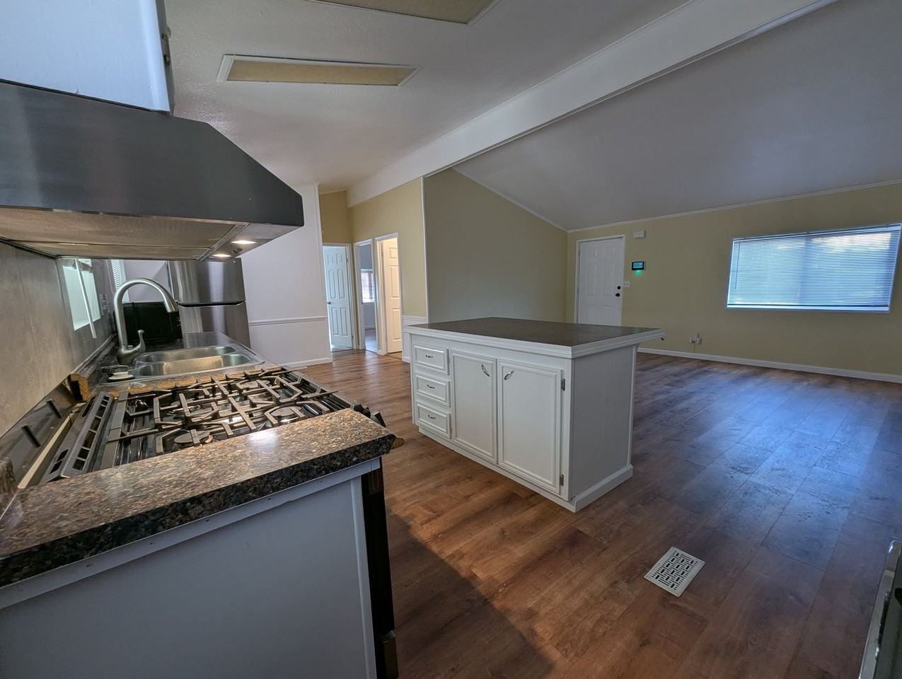 21811 69th St - Photo 6 of 18