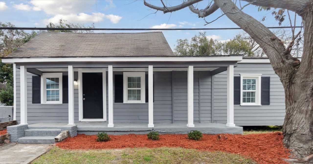 1224 East Bolton Street - Photo 2 of 18