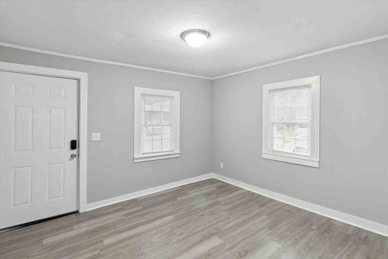 1224 E Bolton St - Photo 7 of 16