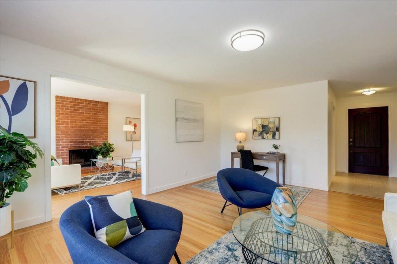 4794 Castlewood Dr - Photo 7 of 36