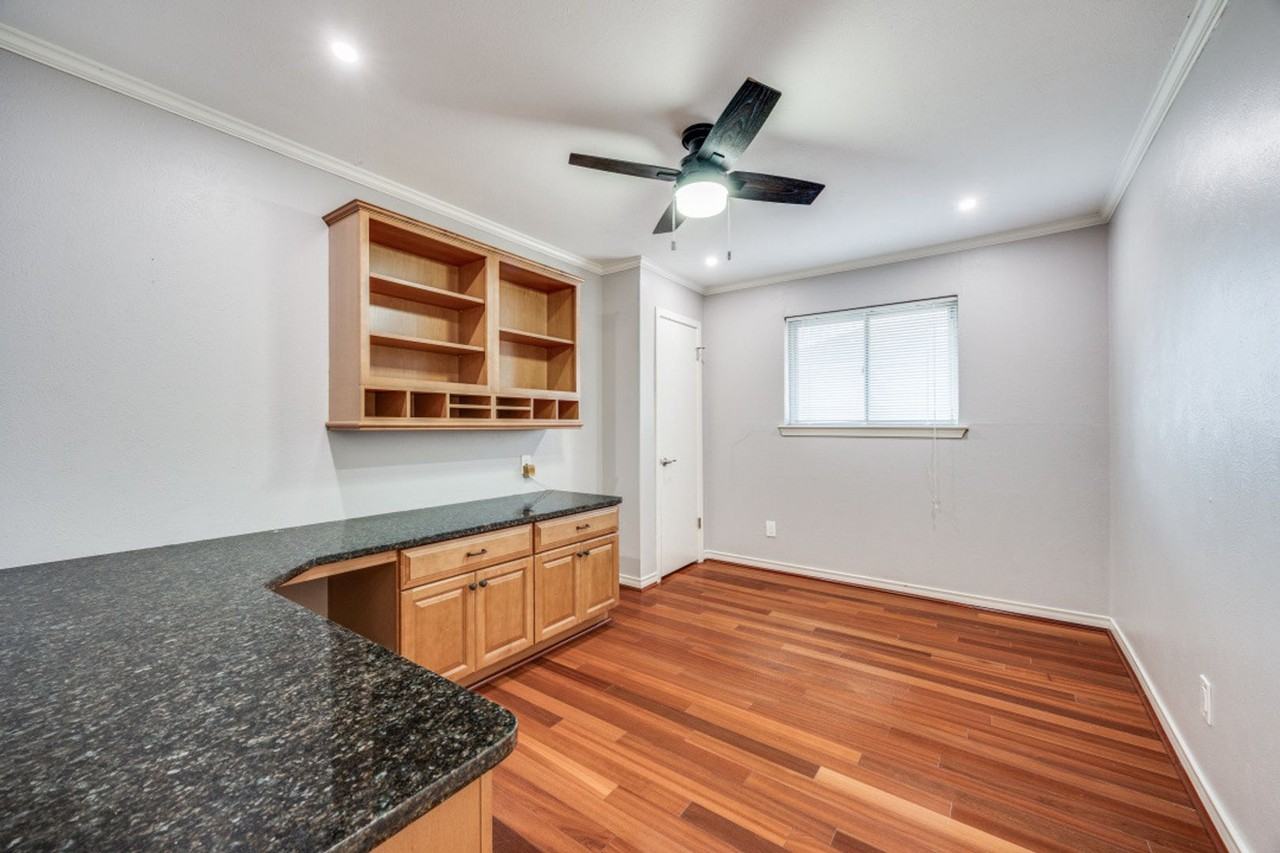 9628 Heatherdale Dr - Photo 3 of 12