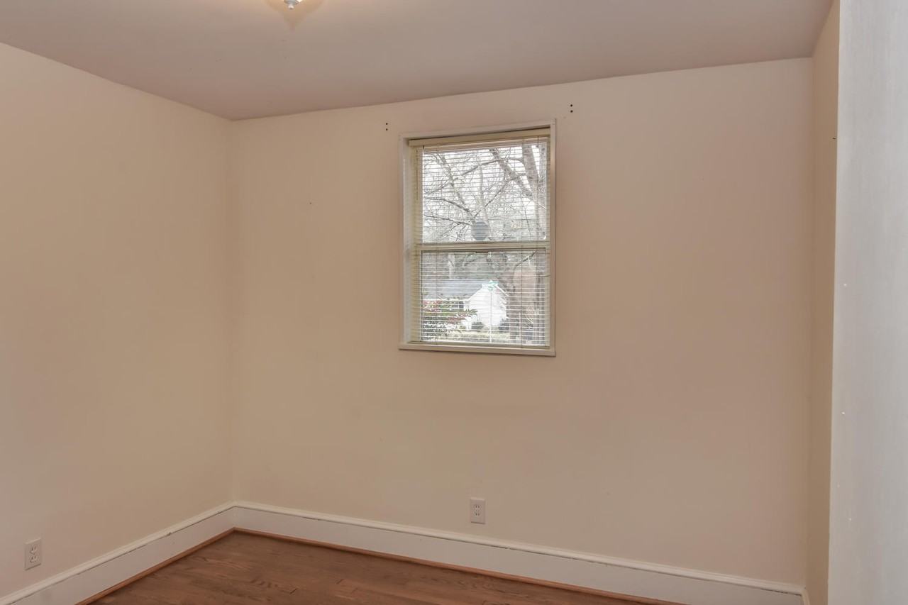 339 Burkewood Dr - Photo 3 of 10