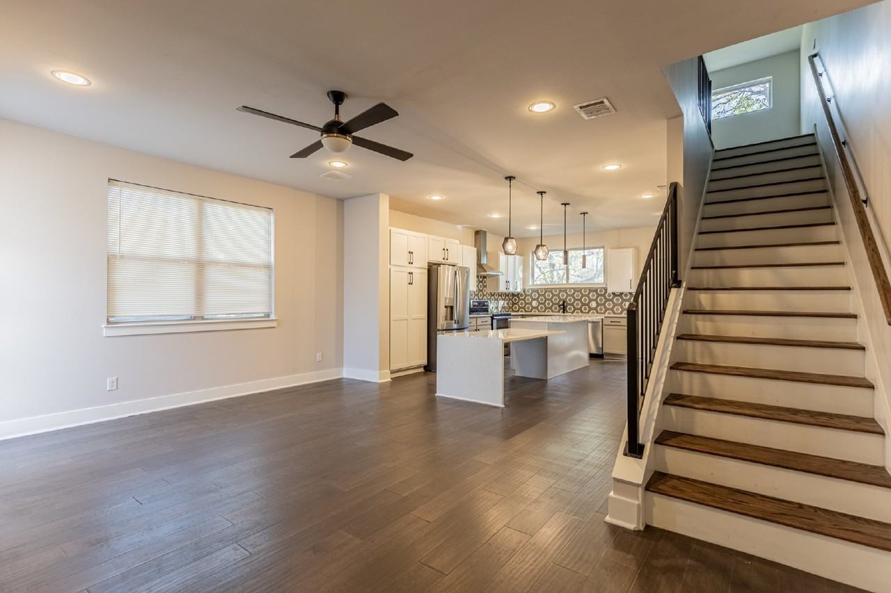 130 Rose Ln Unit 202 - Photo 4 of 46