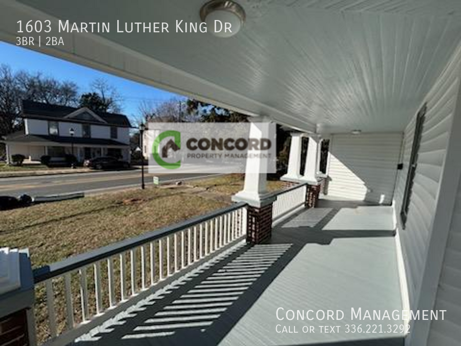 1603 Martin Luther King Jr Dr - Photo 3 of 24