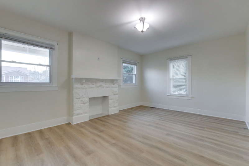 1031 Chicamauga Ave - Photo 7 of 30