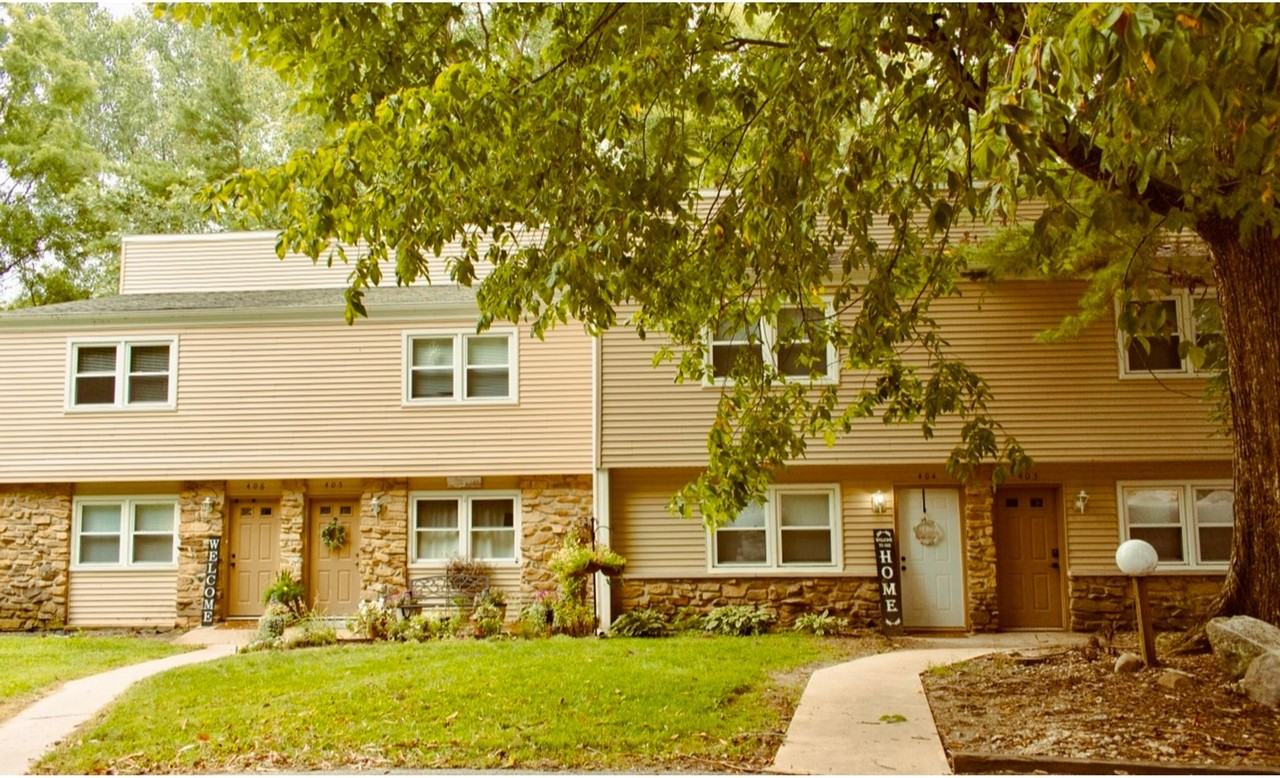 300 E 261 S - Photo 2 of 9