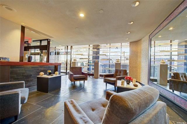 11949 Union Tpke - Photo 2 of 10