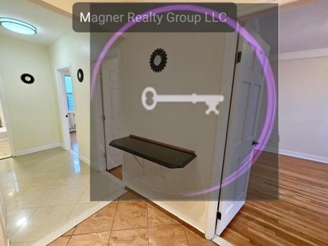 1504 Ocean Pkwy - Photo 5 of 10