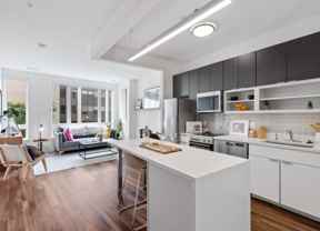 165 Huguenot St - Photo 1 of 1