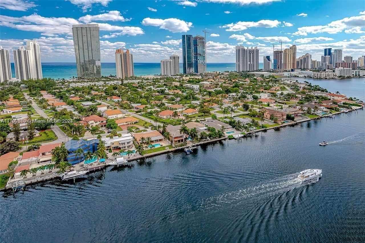 19195 19195 NE 36th Ct #2709 - Photo 5 of 19