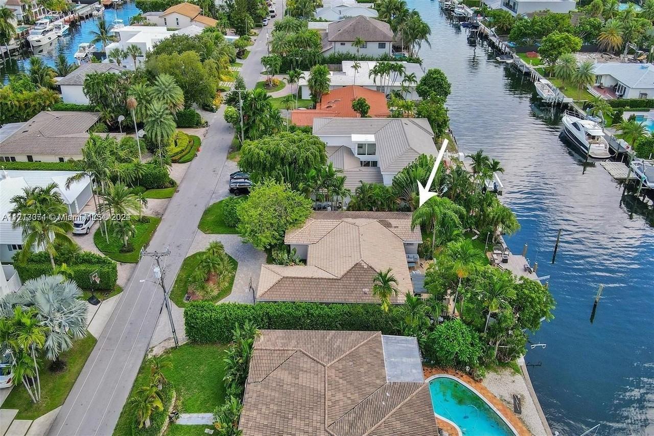 1850 Ne 118th Rd - Photo 2 of 22