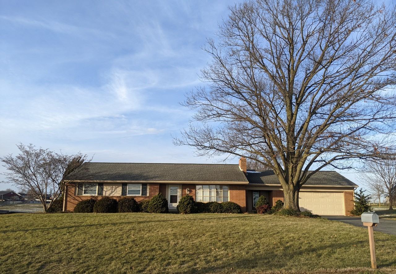 3415 Harvest Dr - Photo 2 of 32