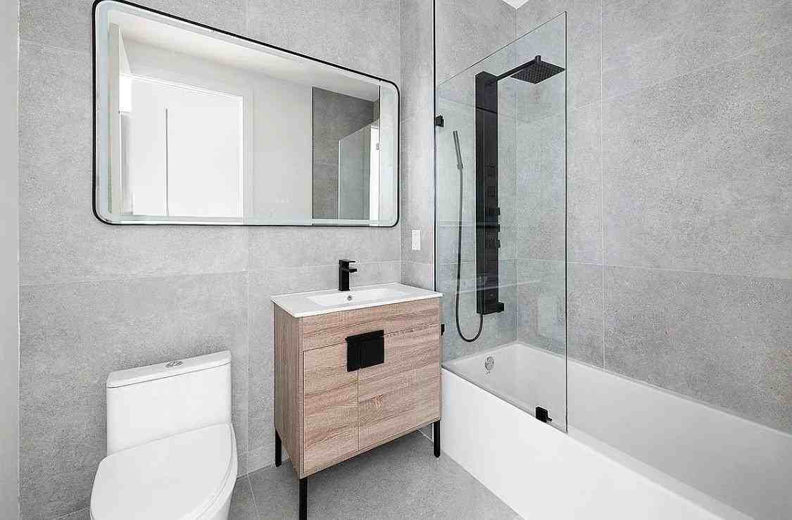 46 Kossuth Pl - Photo 2 of 9