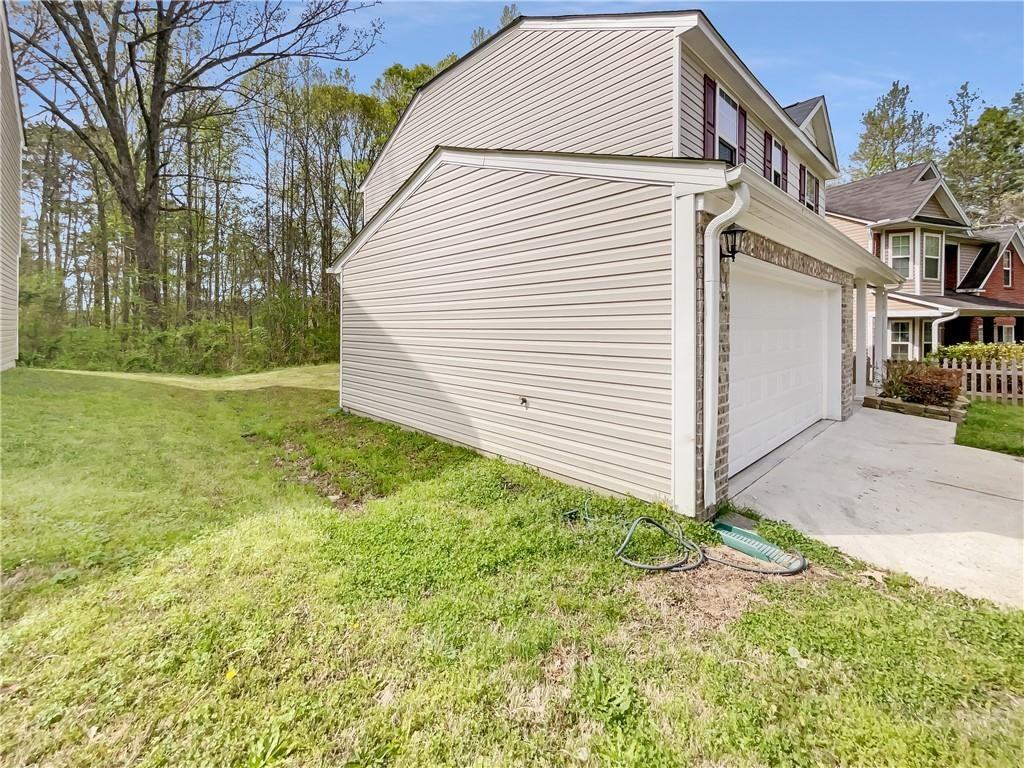 745 Dot Dr - Photo 4 of 21