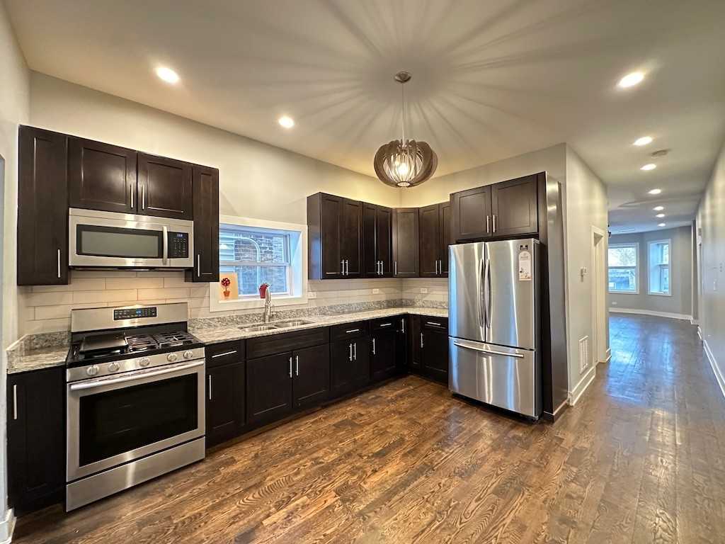 4146 148 W Cermak #8Q - Photo 2 of 20