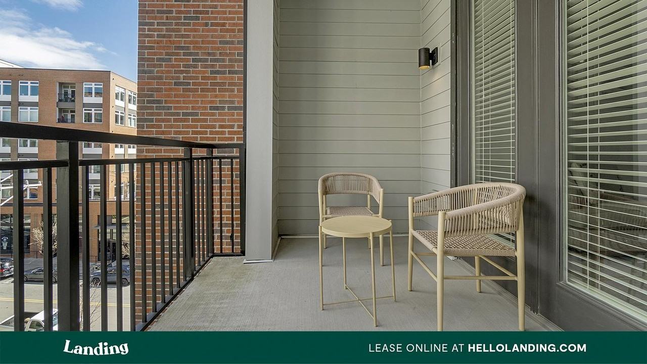 545 Foster Street - Photo 3 of 50