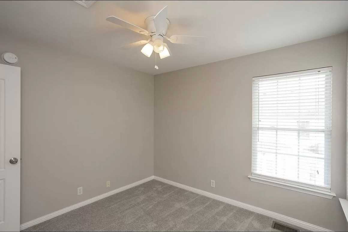6861 Scarlet Ridge Dr - Photo 3 of 7
