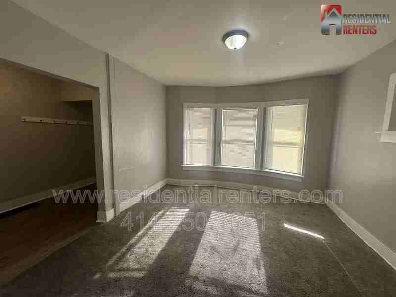 1934 W Brown St - Photo 3 of 13