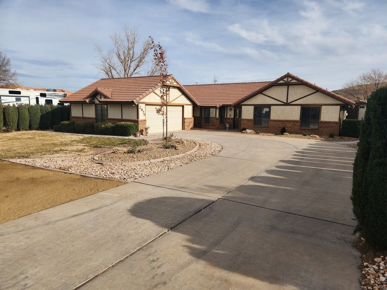 2975 Pear Cir - Photo 2 of 35